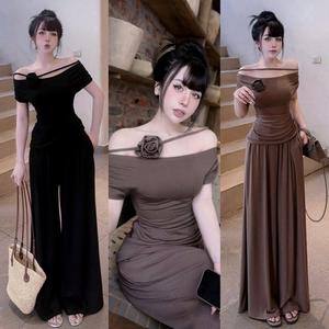 Sét bộ đồ áo trễ vai kèm phụ kiện hoa rời ,phối quần ống xuông tôn dáng mặc Đi tiệc hay đi chơi Đều Đẹp